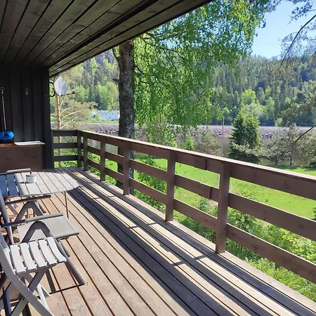 Haugheim Two-bedroom Lodge *